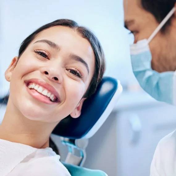 cosmetic veneers and whitening